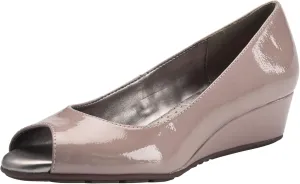 Bandolino Women's Candra Pump