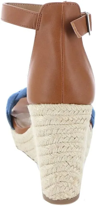 DV Dolce Vita Women's Harriat Wedge Sandal