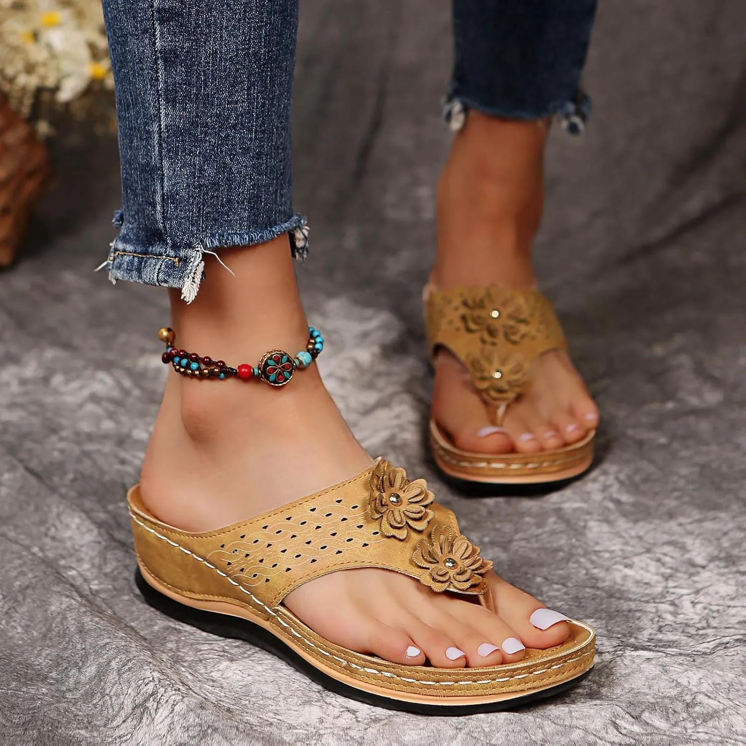 Eduavar Women's Dressy Fashion Sandals - Leopard Print Wedge Open Toe Flat