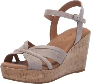 Gentle Souls by Kenneth Cole Women's Nomi Wedge Sandal