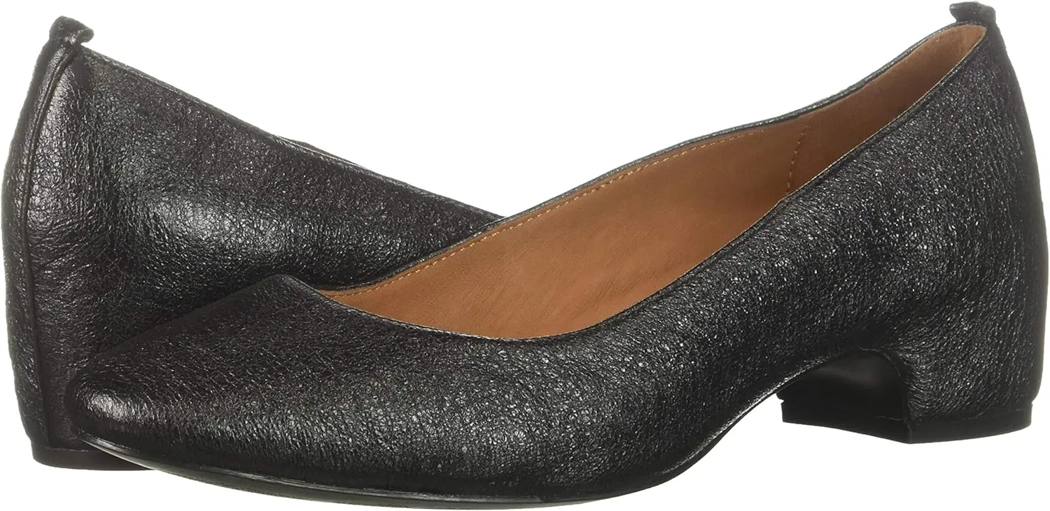 Gentle Souls by Kenneth Cole Women's Priscille Low Heel Dress Pump