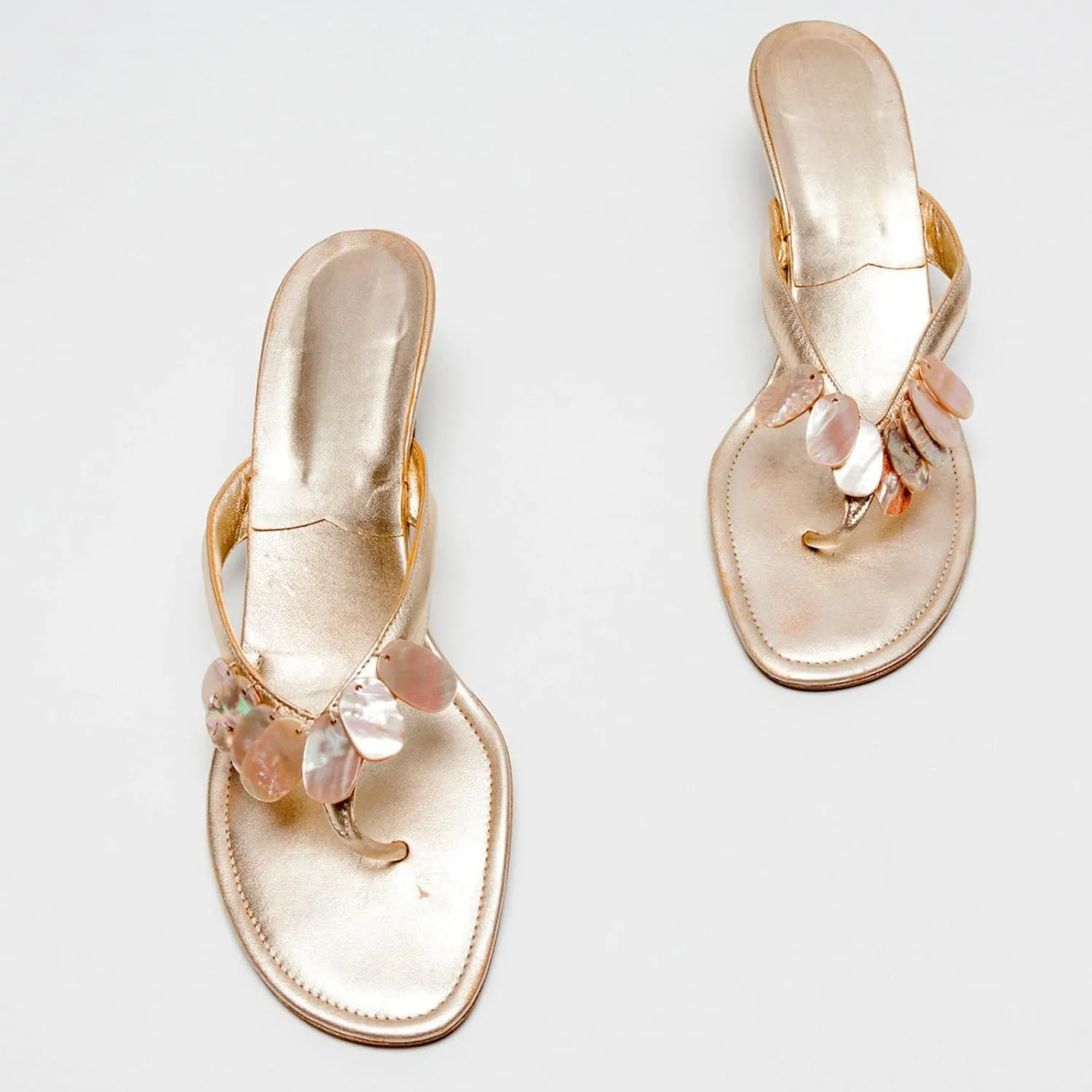 Goolita Summer Women's Metallic Shell Sheet Kitten Heels Flip Flops Open Round Toe Strappy Thong Slide Heeled Sandals Comfort Prom Party Mules Heels