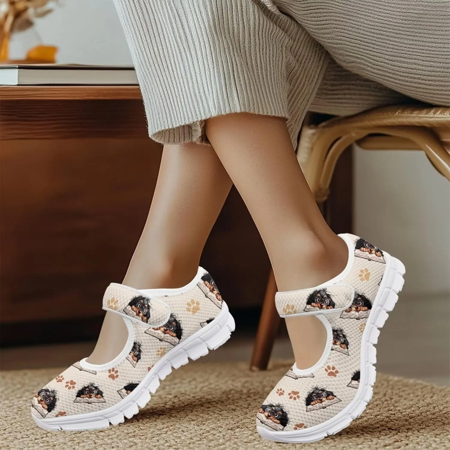 GOSTONG Women's Walking Shoes Lightweight Non Slip Round Toe Casual Shoes Breathable Mesh Daily Sneakers Nurses Work Flat Shoe Size 5.5-10
