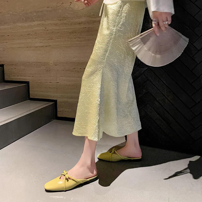 Leather Low-Heeled Mule with Bow-Detail