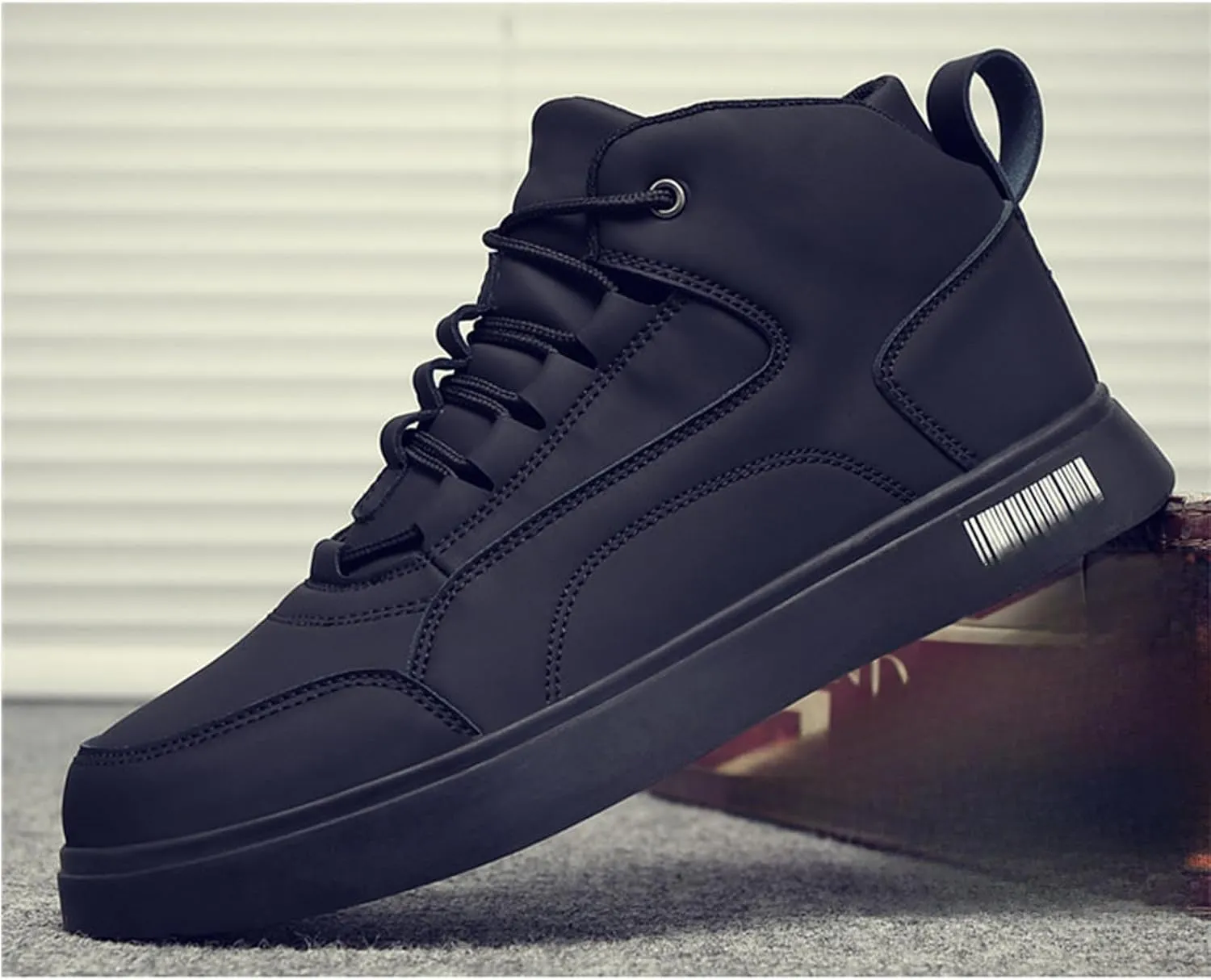 Men's Leather High Top Lace Up Fashion Sneakers Casual Non-Slip Flat Ankle Boots Comfort Walking Travel Shoes