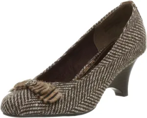 Naughty Monkey Women's Nip Tuck Wedge Pump