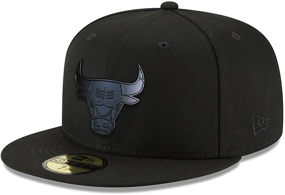 New Era Chicago Bulls 59FIFTY Black on Black Metal Badge Fitted Cap, Hat