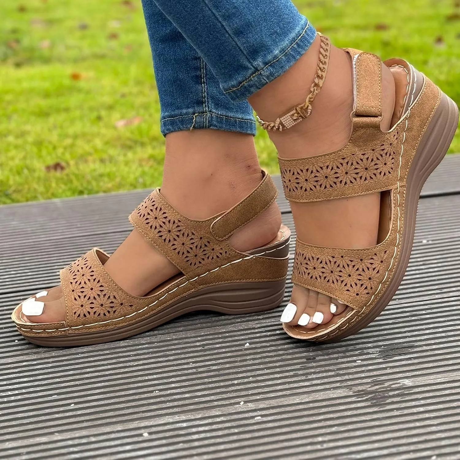 New Fish Mouth Slotted Buckle Wedge Platform Casual Women's Sandals Texture Surface Summer Wedges Sandals for Women
