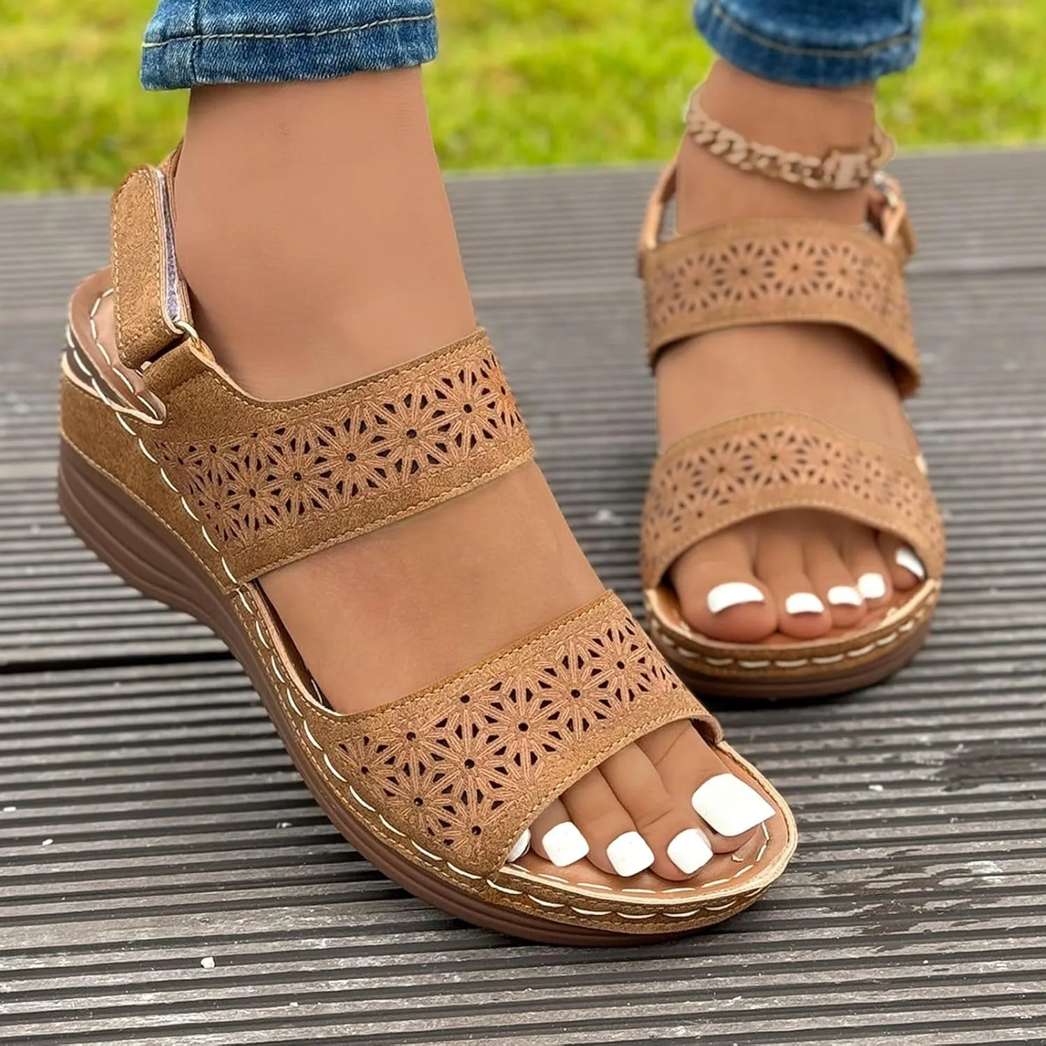 New Fish Mouth Slotted Buckle Wedge Platform Casual Women's Sandals Texture Surface Summer Wedges Sandals for Women
