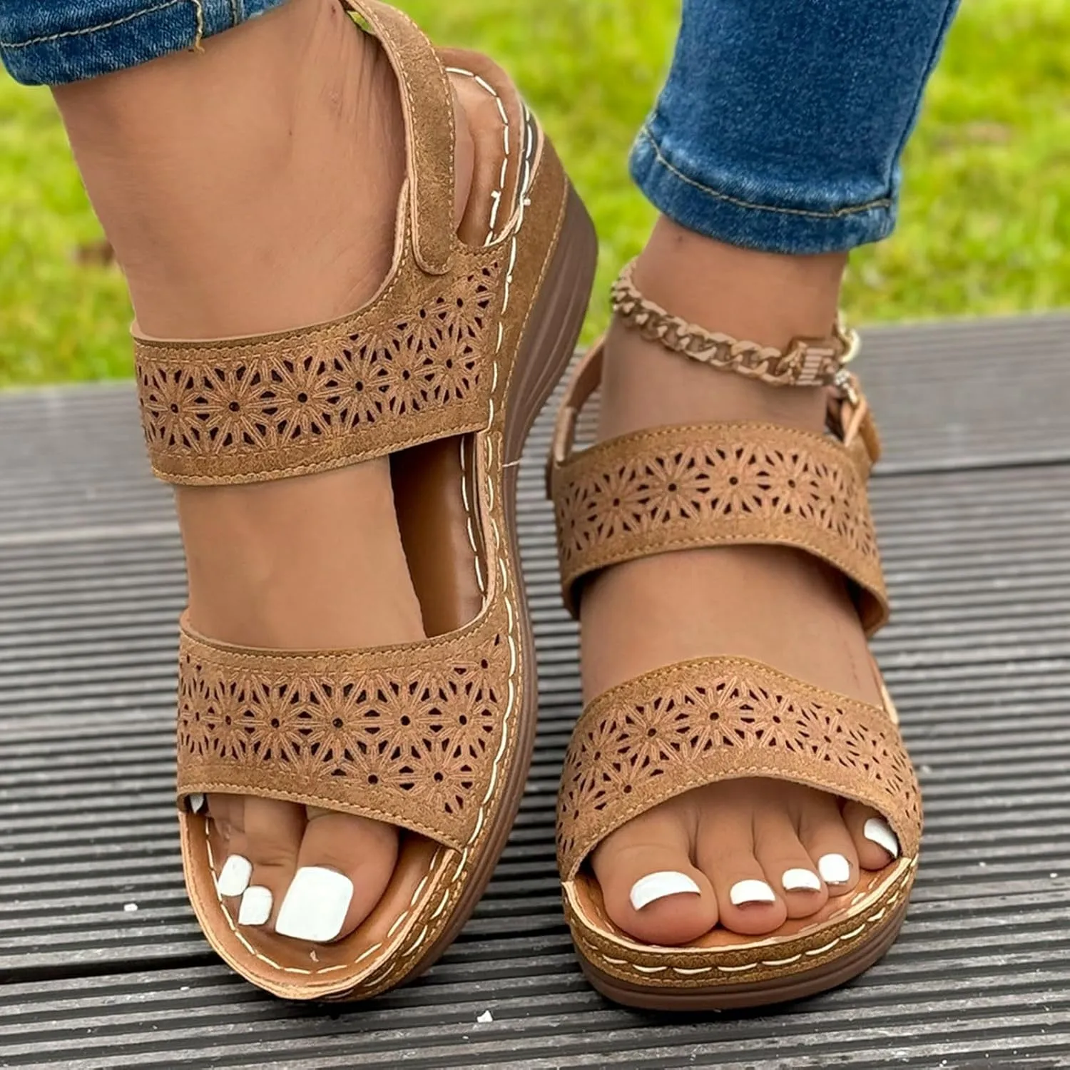 New Fish Mouth Slotted Buckle Wedge Platform Casual Women's Sandals Texture Surface Summer Wedges Sandals for Women