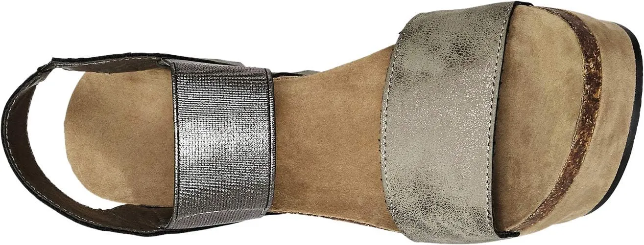 Pierre Dumas Women's Hester-1 Wedge Sandal