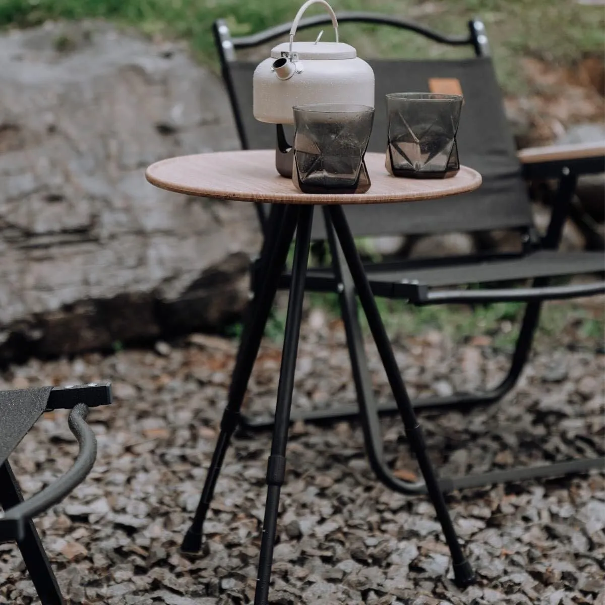 Telescopic Outdoor Table Folding Round Table Three-legged Dining Table Aluminum Alloy Picnic Table For Hiking Camping Outdoor Telescopic Table Folding Round Table Aluminum Alloy Hiking Picnic Table(A)