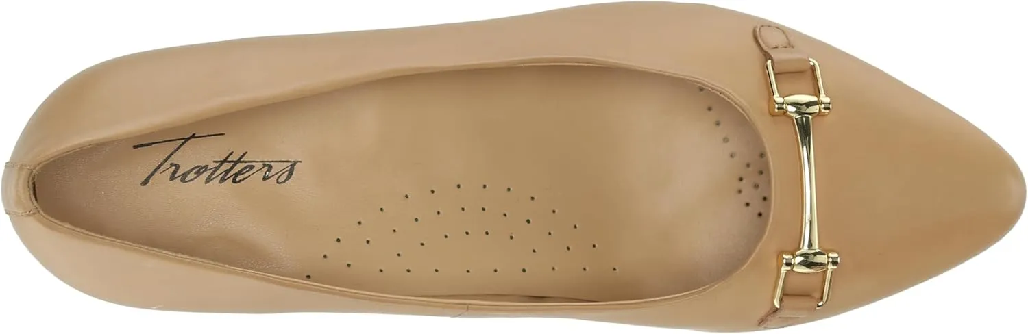 Trotters Women's Kenzie Pump