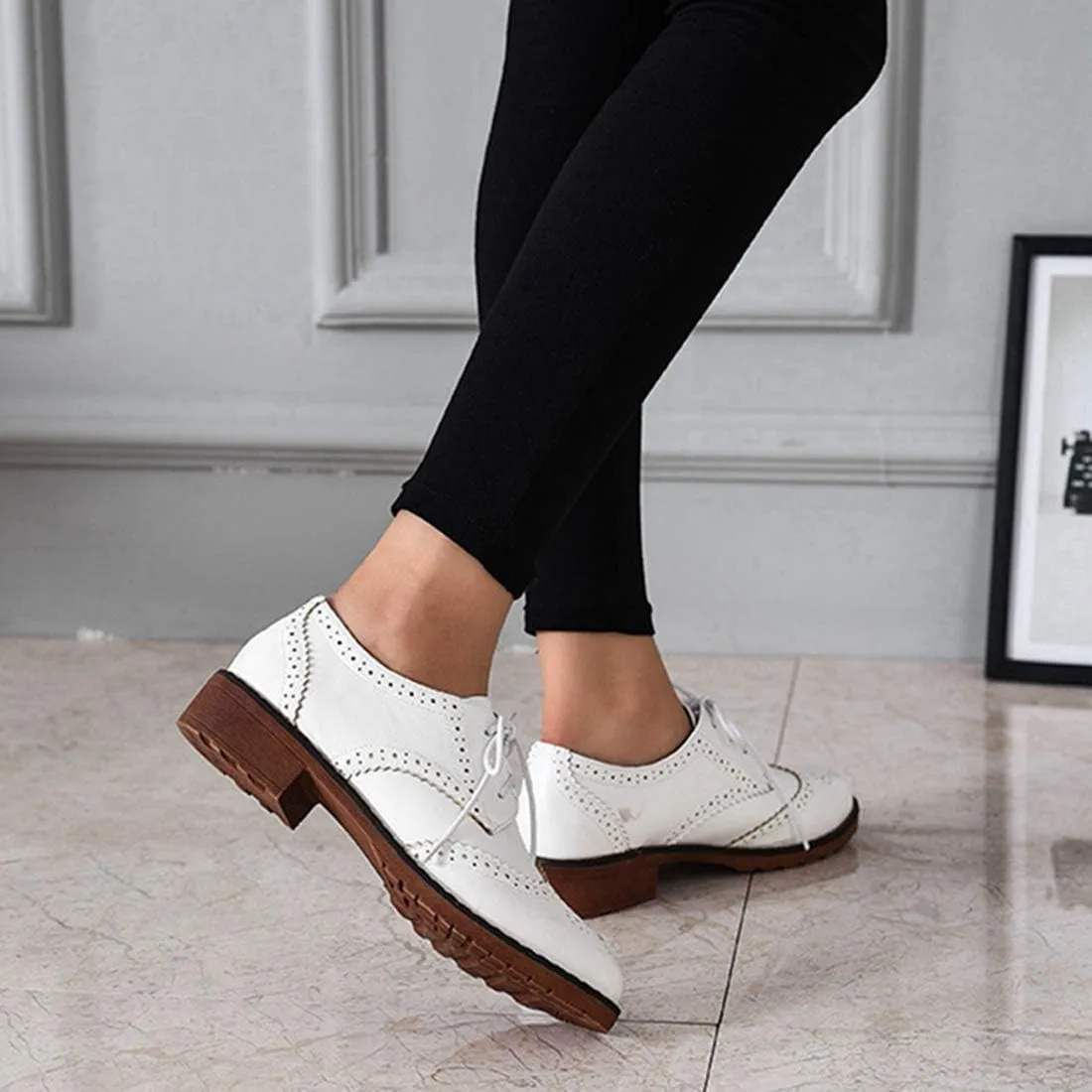 VOKLIN Women's Classic Flat Saddle Oxford Shoes Lace Up Wingtip Perforated Low Heels Vintage School Brogues