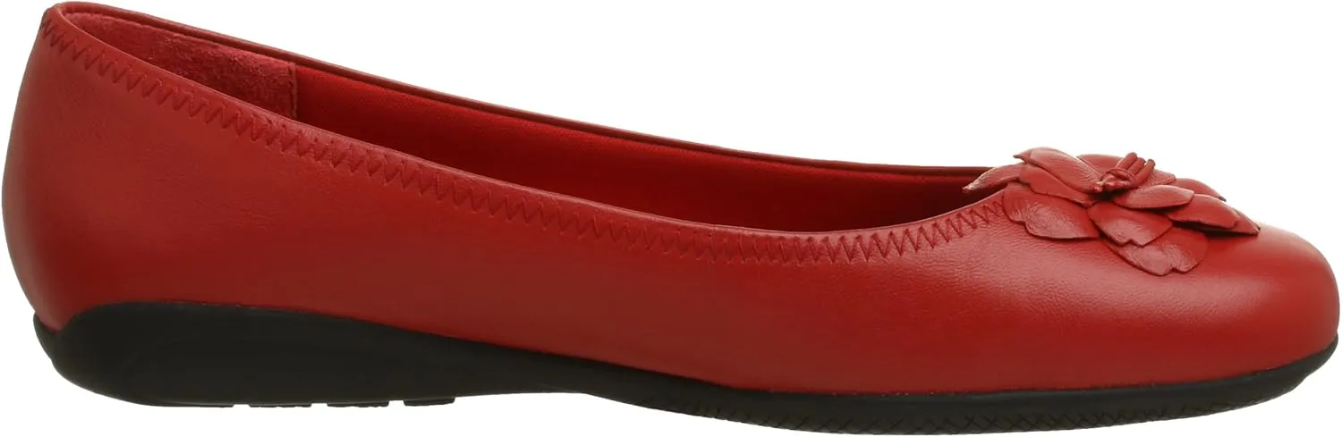 Walking Cradles Women's Trina Flat w/Flower